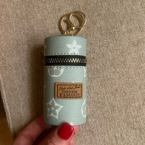 Keychain - Picture 1 of 1